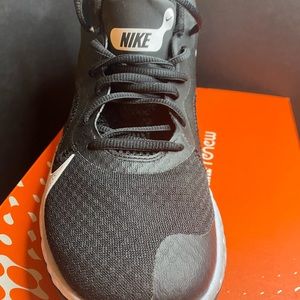 Women’s Nike Basketball Shoes